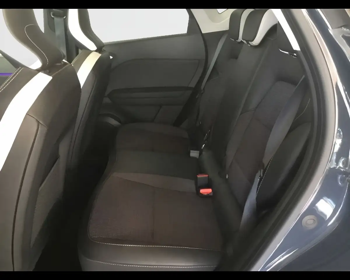 Renault Captur 1.6 E-Tech 145cv auto Intens 10