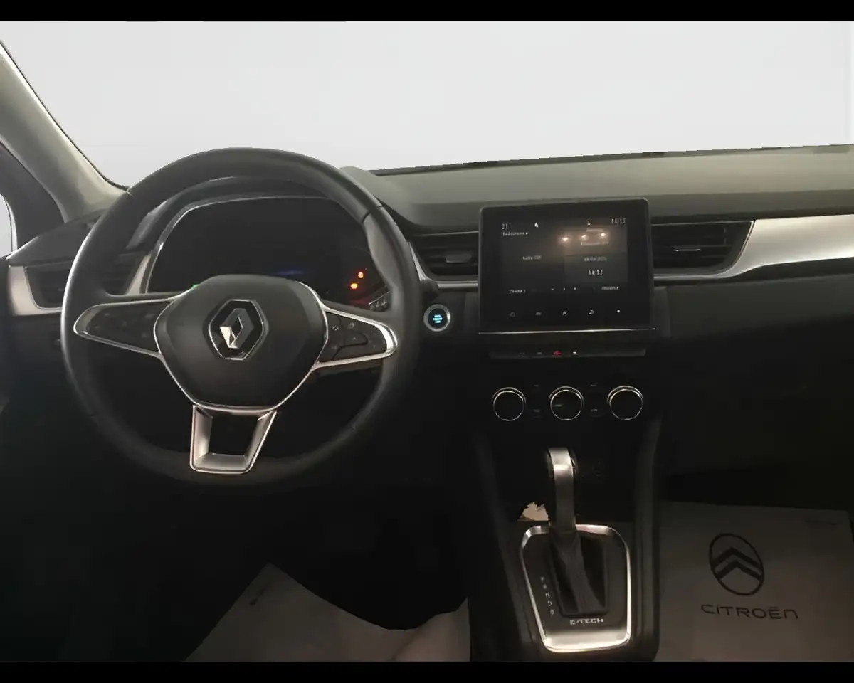 Renault Captur 1.6 E-Tech 145cv auto Intens 11
