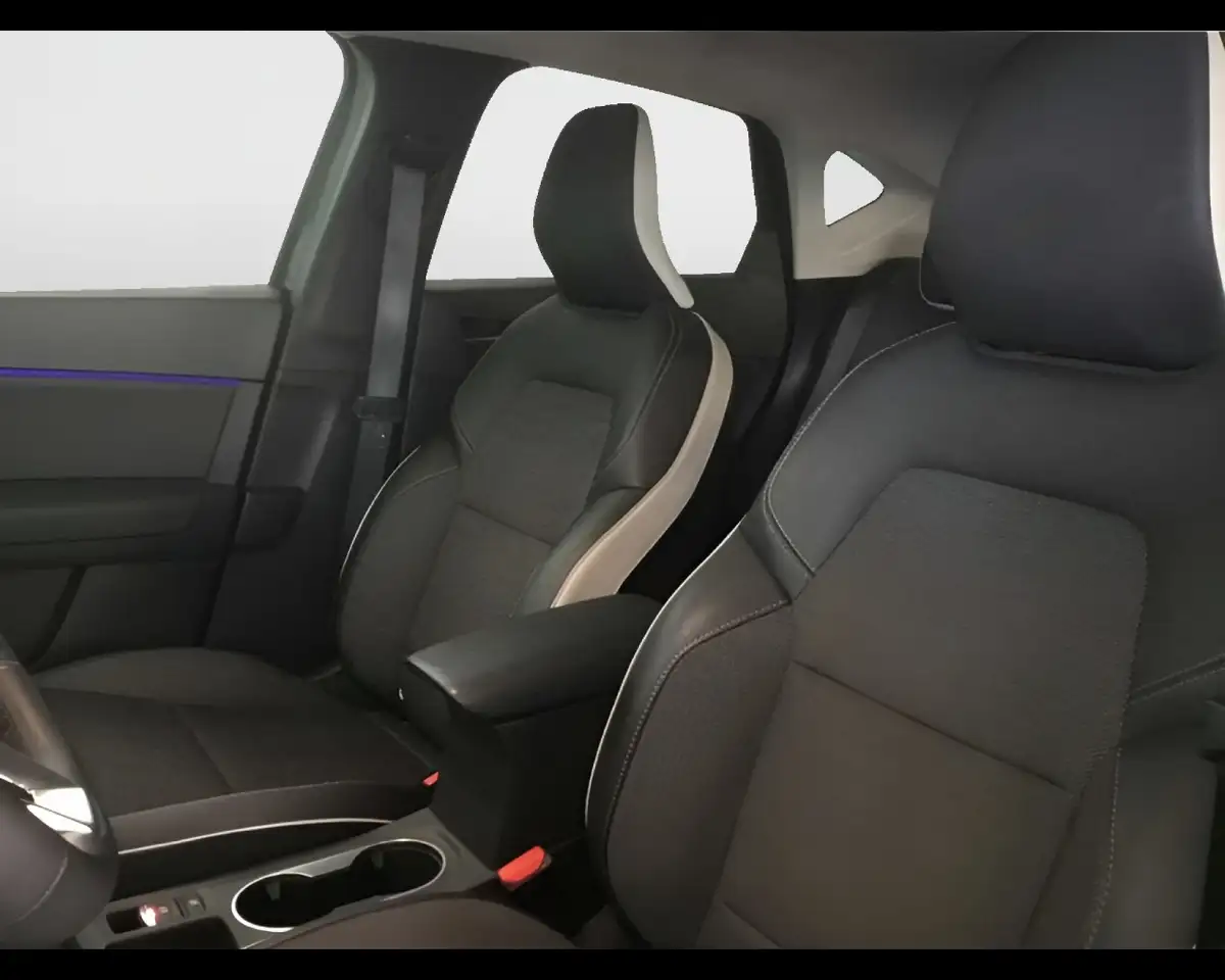 Renault Captur 1.6 E-Tech 145cv auto Intens 12