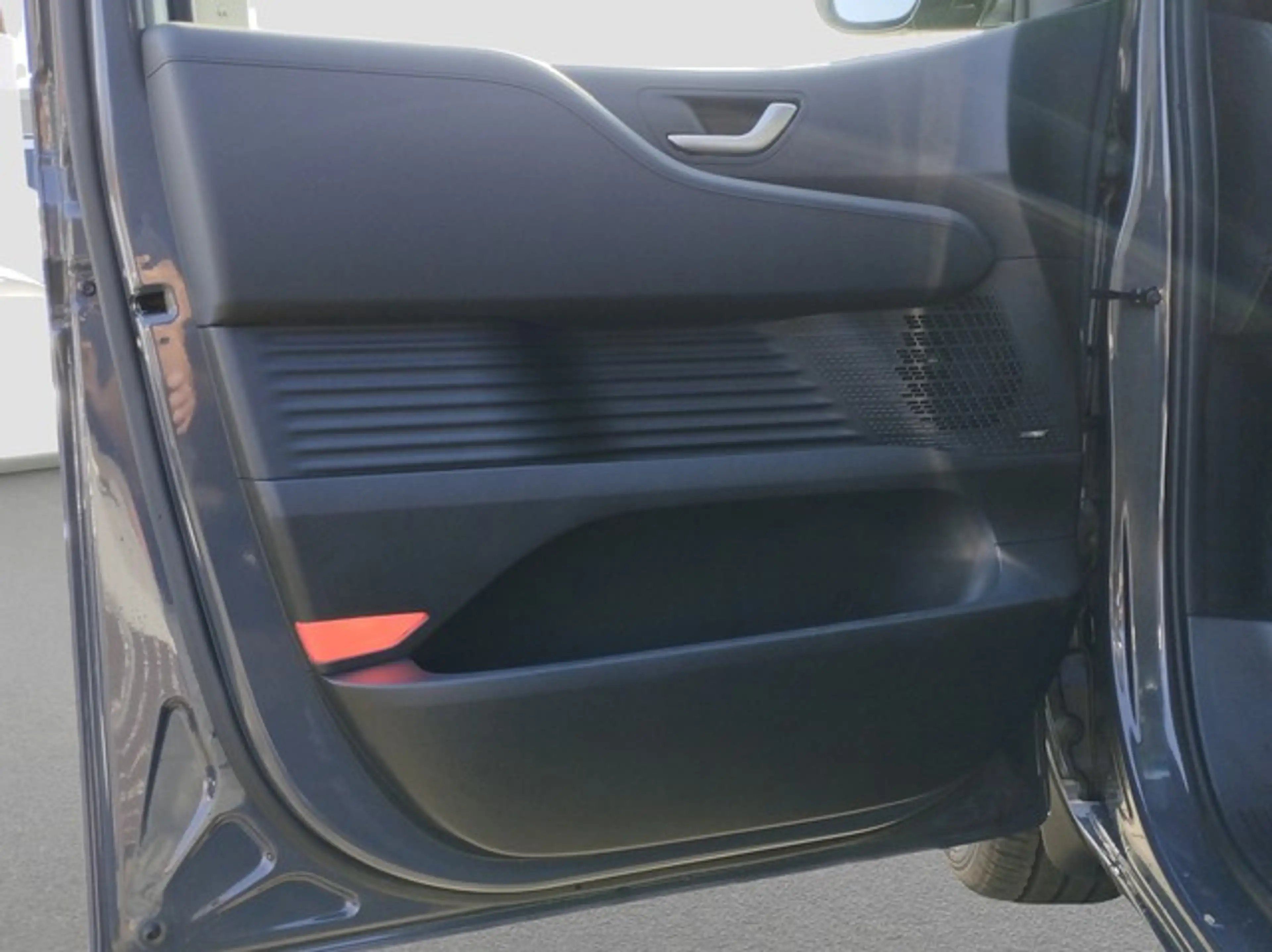 Hyundai STARIA Hybrid 1.6 T-GDI 2WD Signature Panoramadach — photo 12