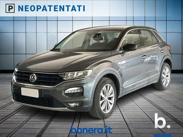 Volkswagen T-Roc main image