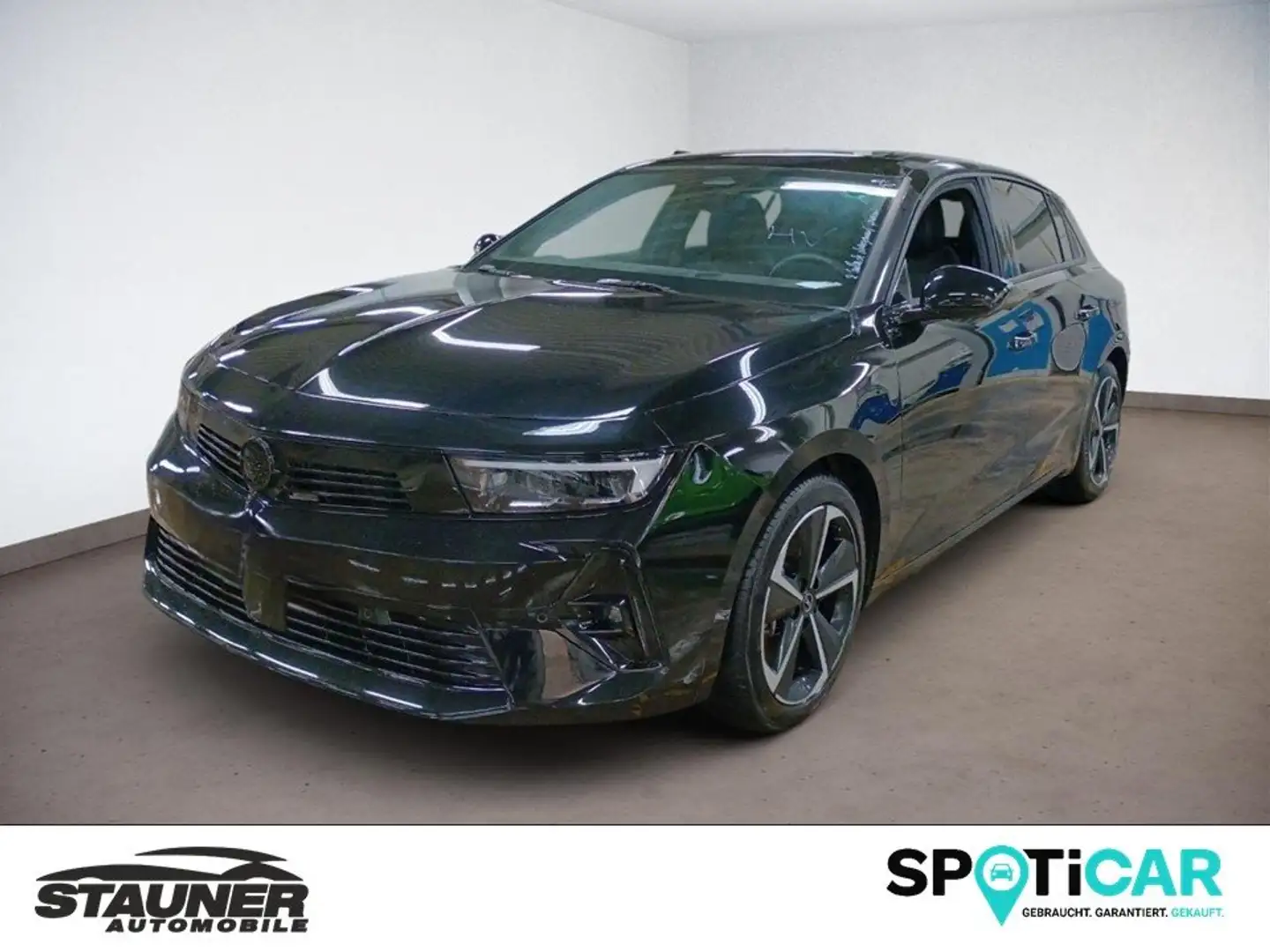 Opel Astra GS Line PHEV *MATRIX*HEAD UP*PANORAMA*ACC*NAVI* Schwarz - 1