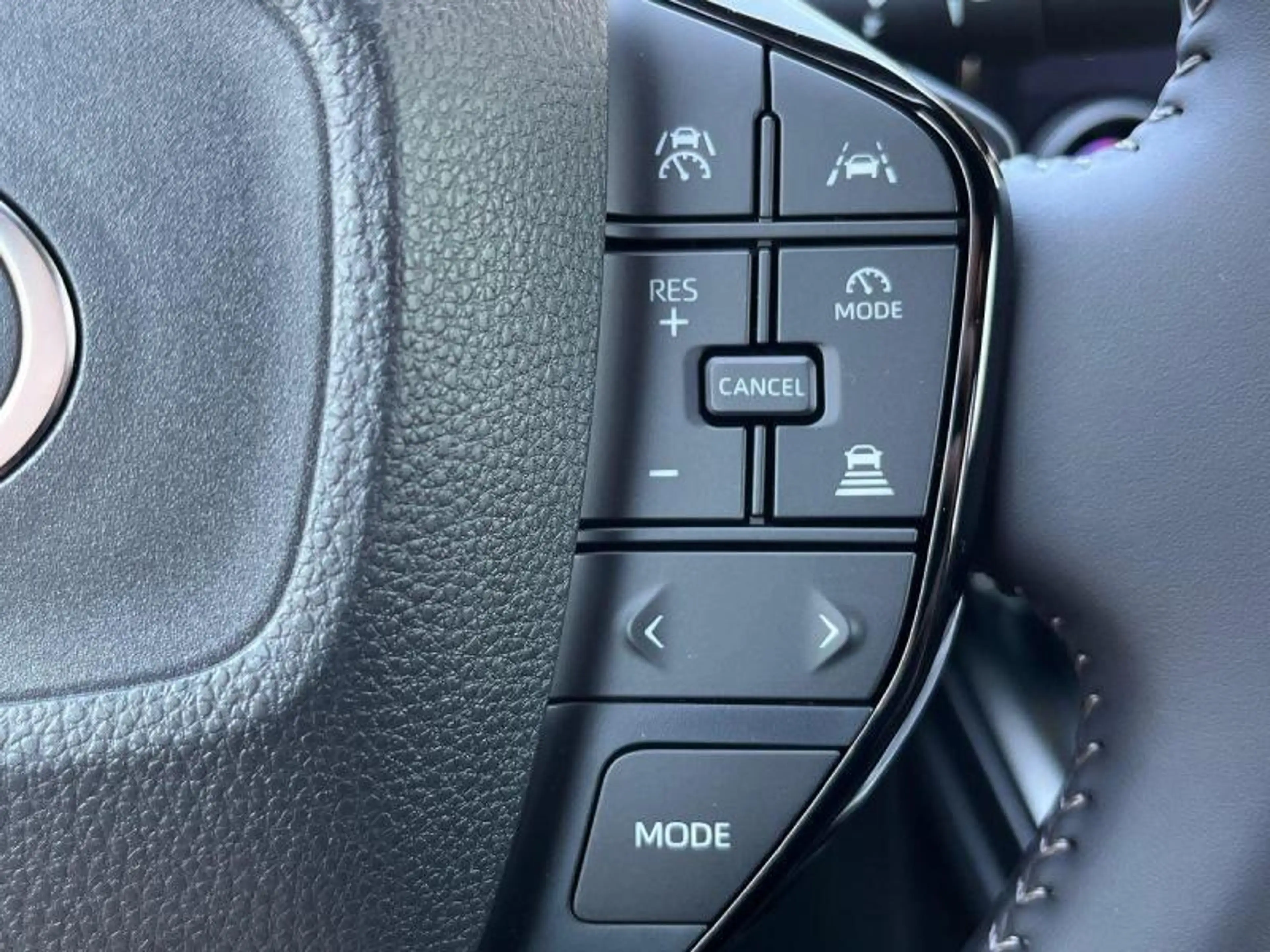 Toyota C-HR Plus Business+cam+gps+sens V+A — photo 14