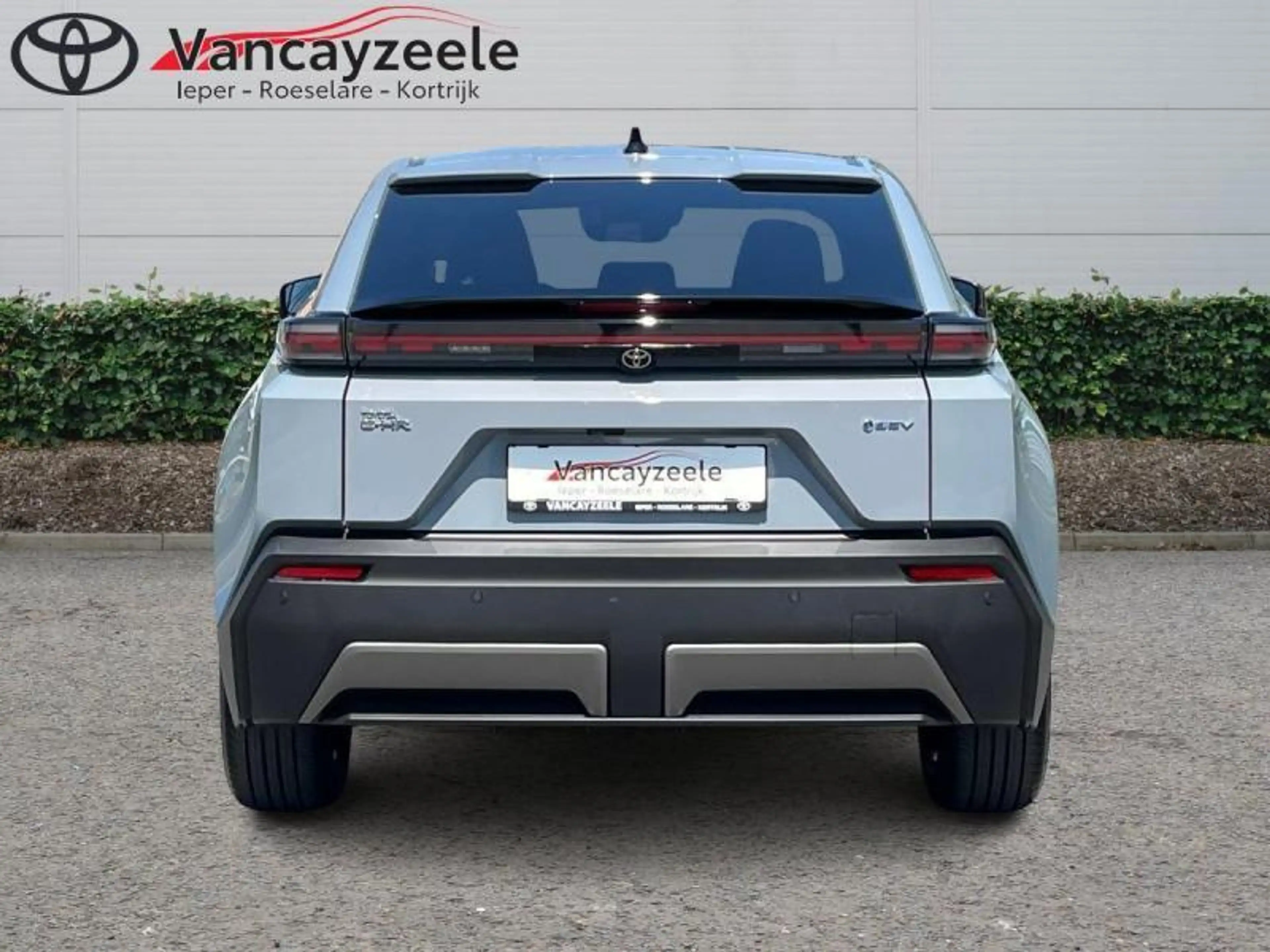 Toyota C-HR Plus Business+cam+gps+sens V+A — photo 6