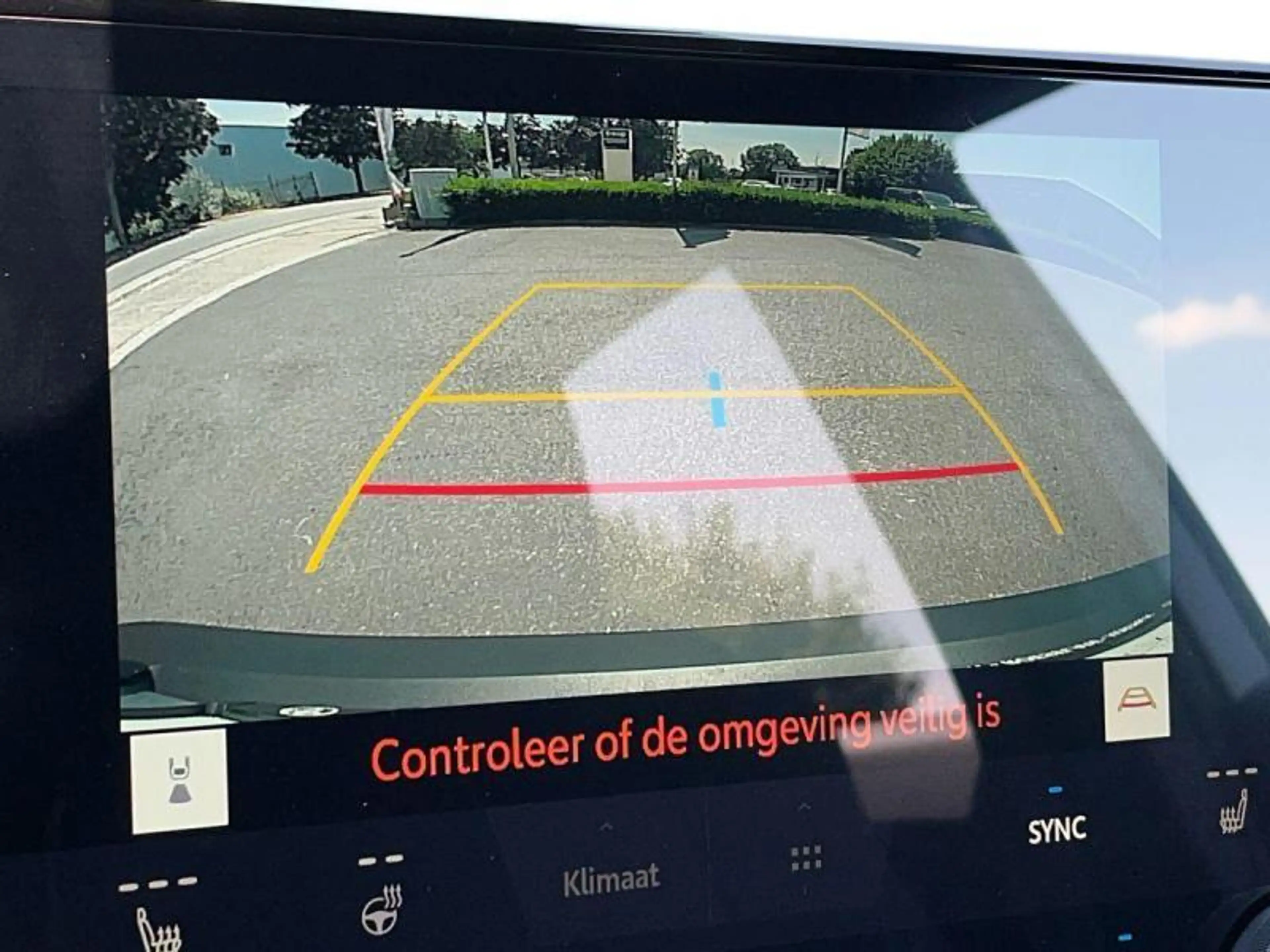 Toyota C-HR Plus Business+cam+gps+sens V+A — photo 11