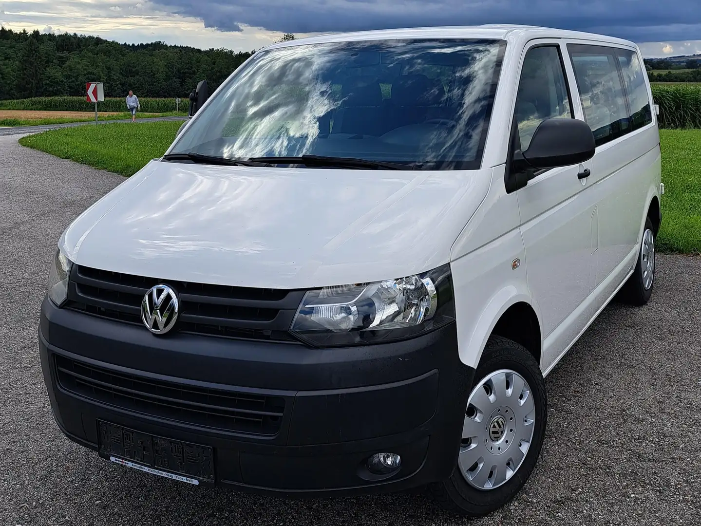 Volkswagen T5 Kombi Kombi 2,0 BMT TDI 4motion D-PF Blanc - 1