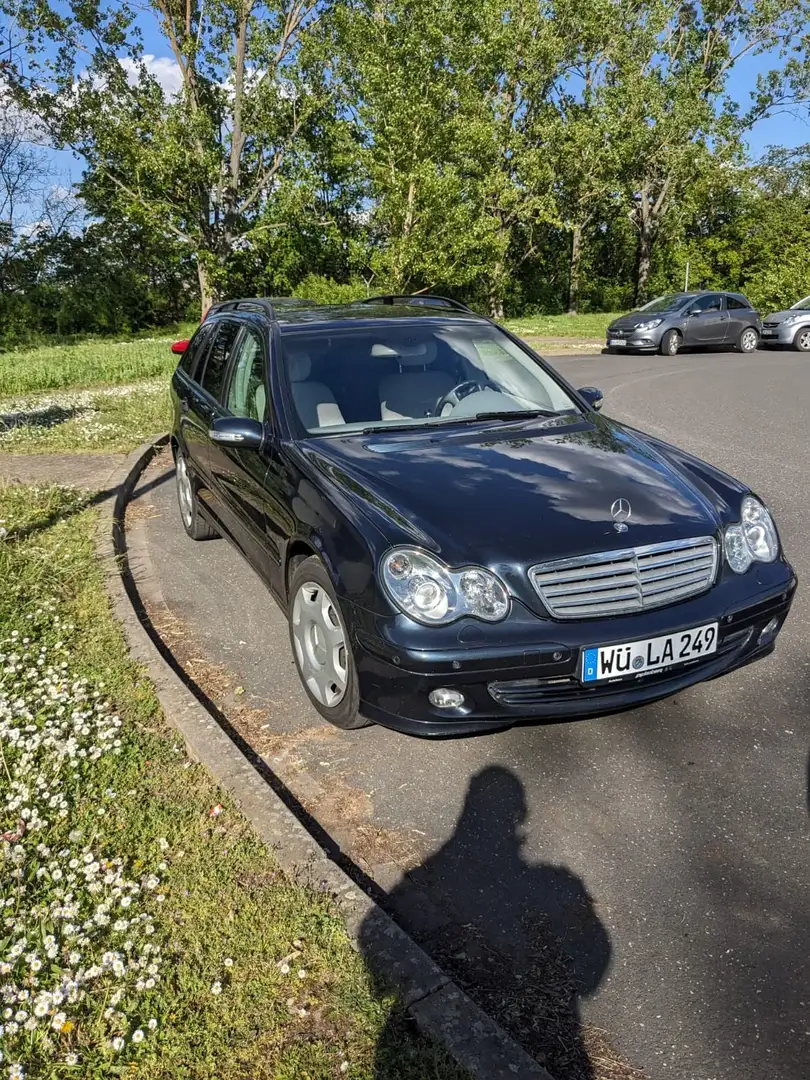 Mercedes-Benz 220 - 2