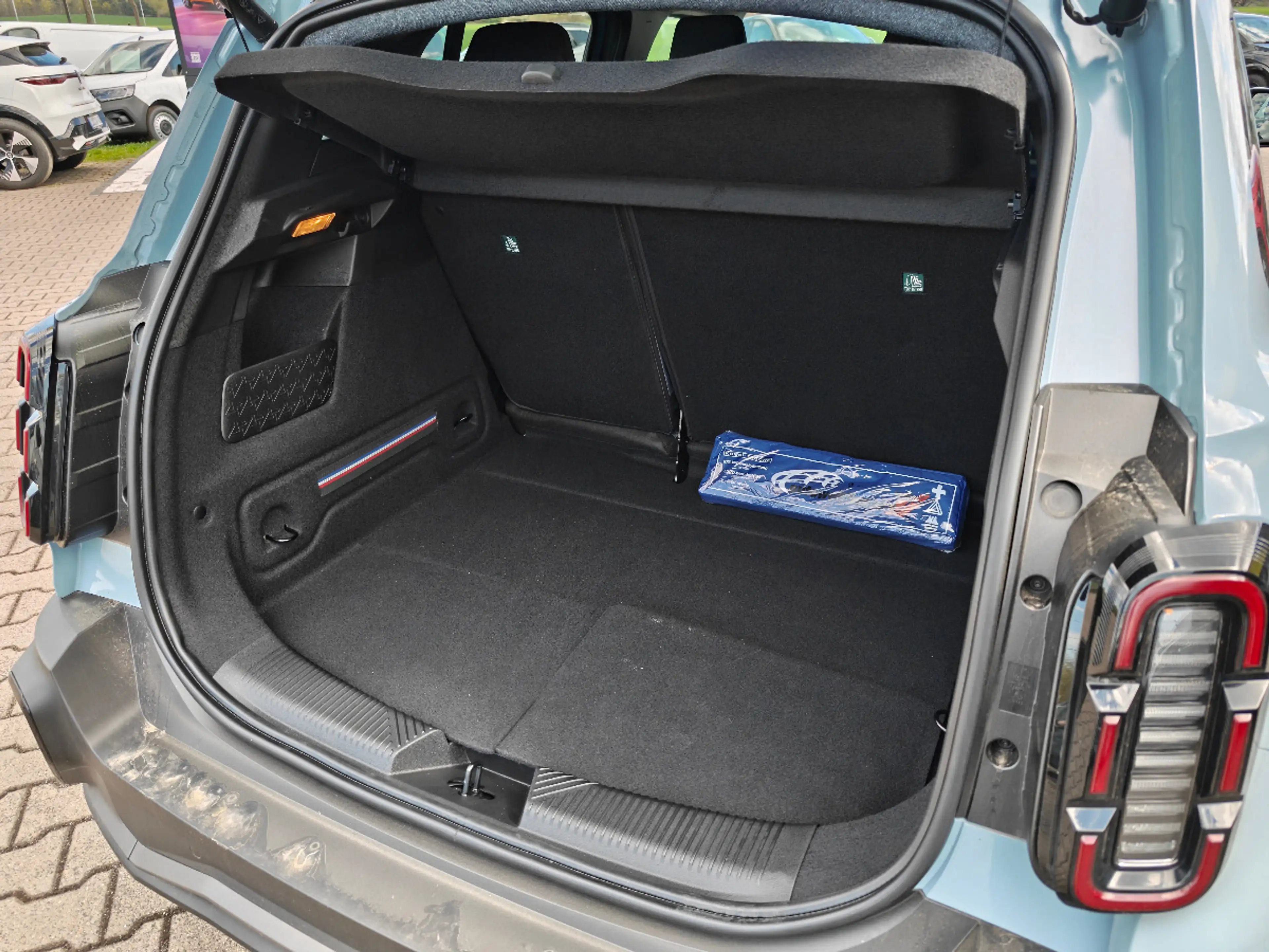 Renault R 4 E-Tech elektrisch Techno 150 Comfort Range — photo 13