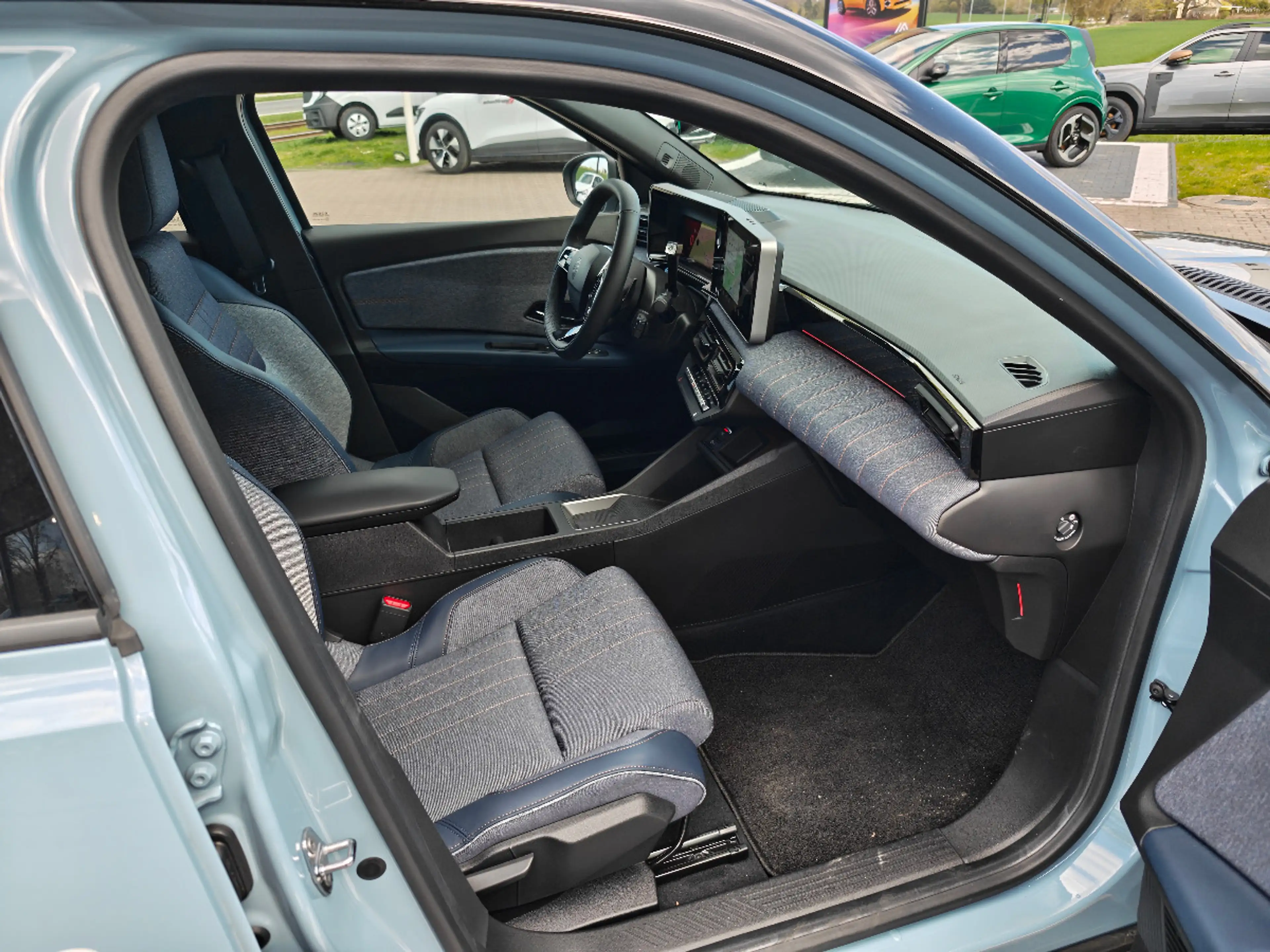 Renault R 4 E-Tech elektrisch Techno 150 Comfort Range — photo 11