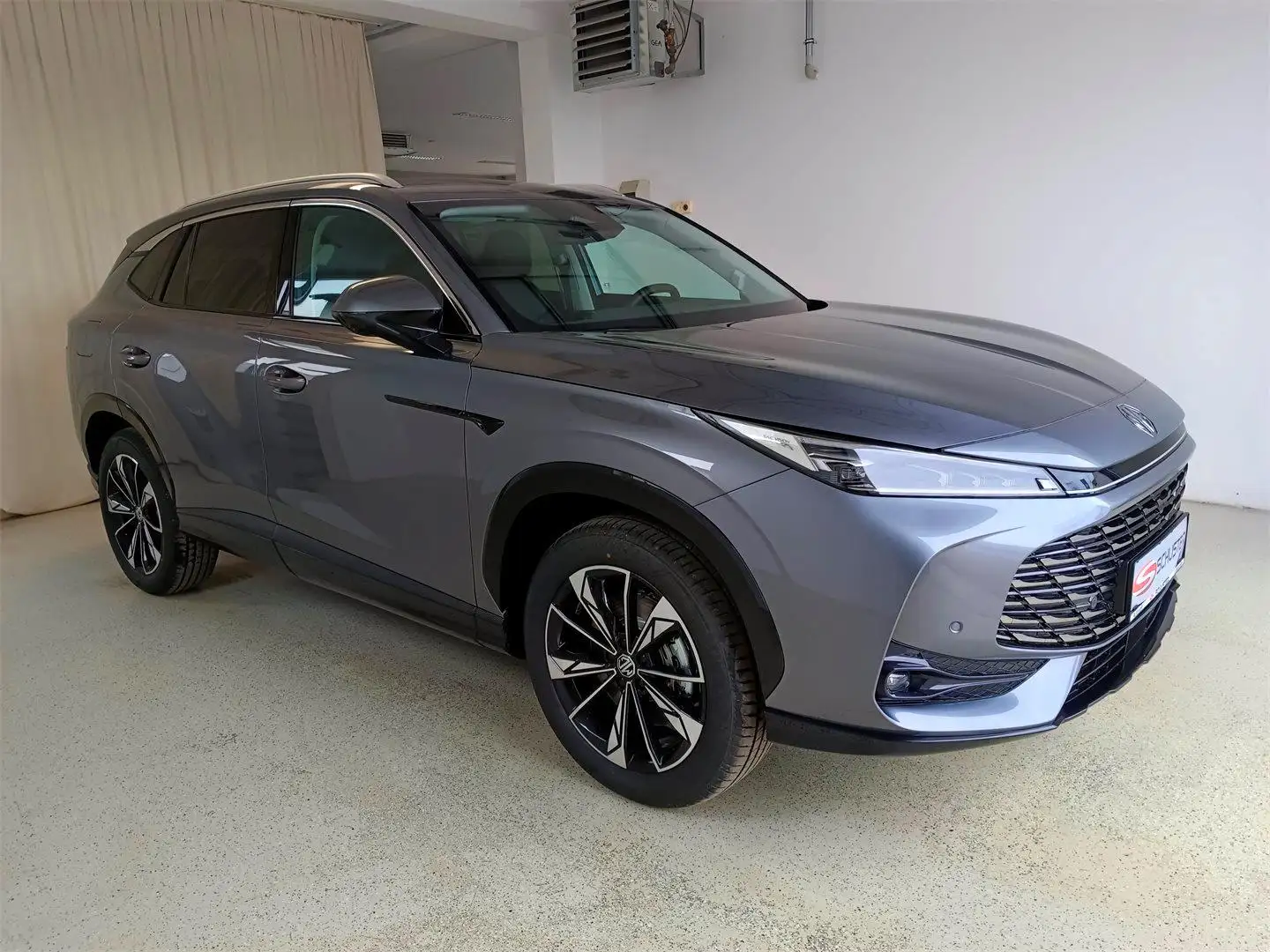 MG HS HEV Luxury Grau - 1