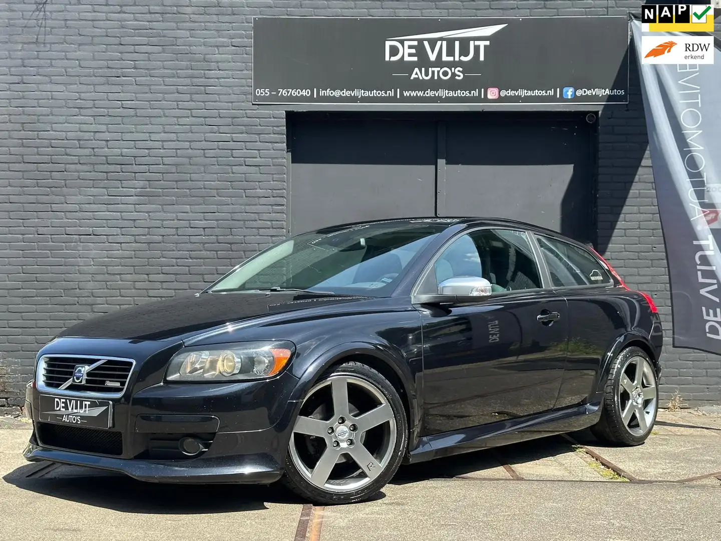 Volvo C30 1.8 Momentum | R-Design | Leer | Cruise Control | Noir - 1
