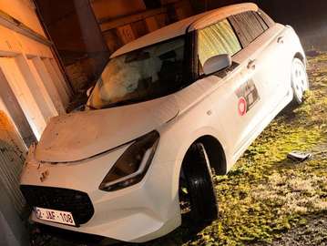 Swift 1.2i * ACCIDENTE * A LIRE *