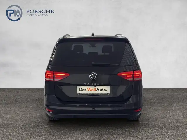 Volkswagen Touran view 5