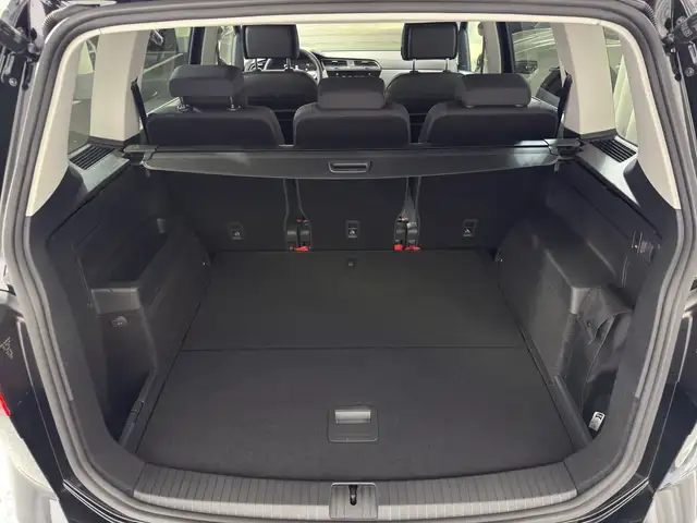 Volkswagen Touran view 15