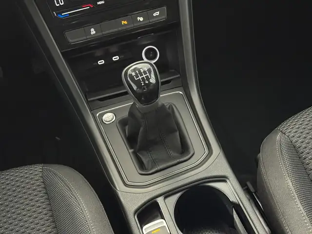 Volkswagen Touran view 12