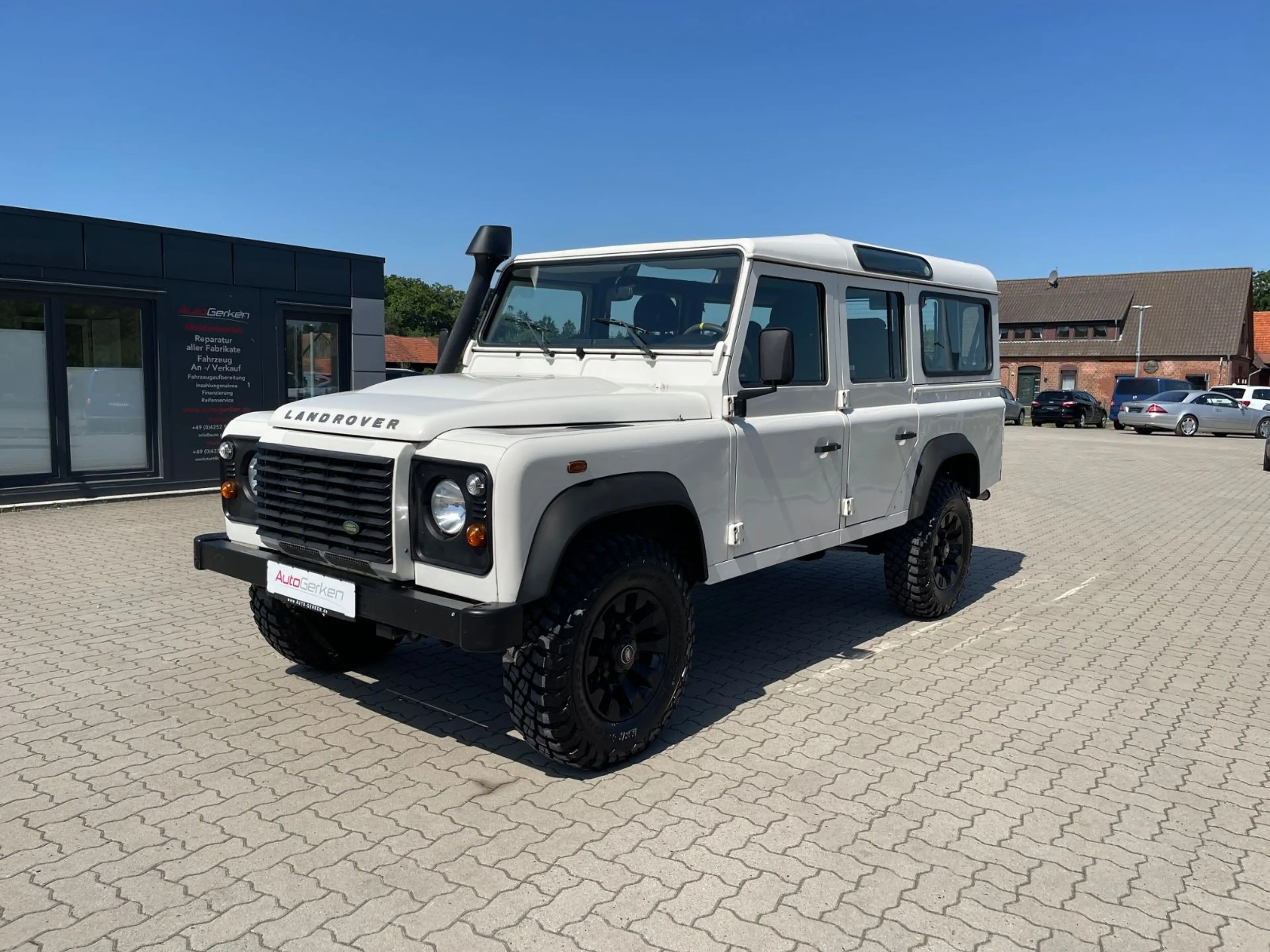 Land Rover Defender 110 2.4 Td4 2HD Klima 7-Sitzer