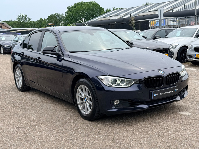 BMW 320 3-serie 320i High Executive|Nieuwe Ketting|Trekhaa — photo 5