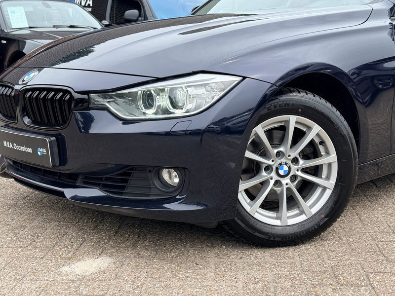 BMW 320 3-serie 320i High Executive|Nieuwe Ketting|Trekhaa — photo 3