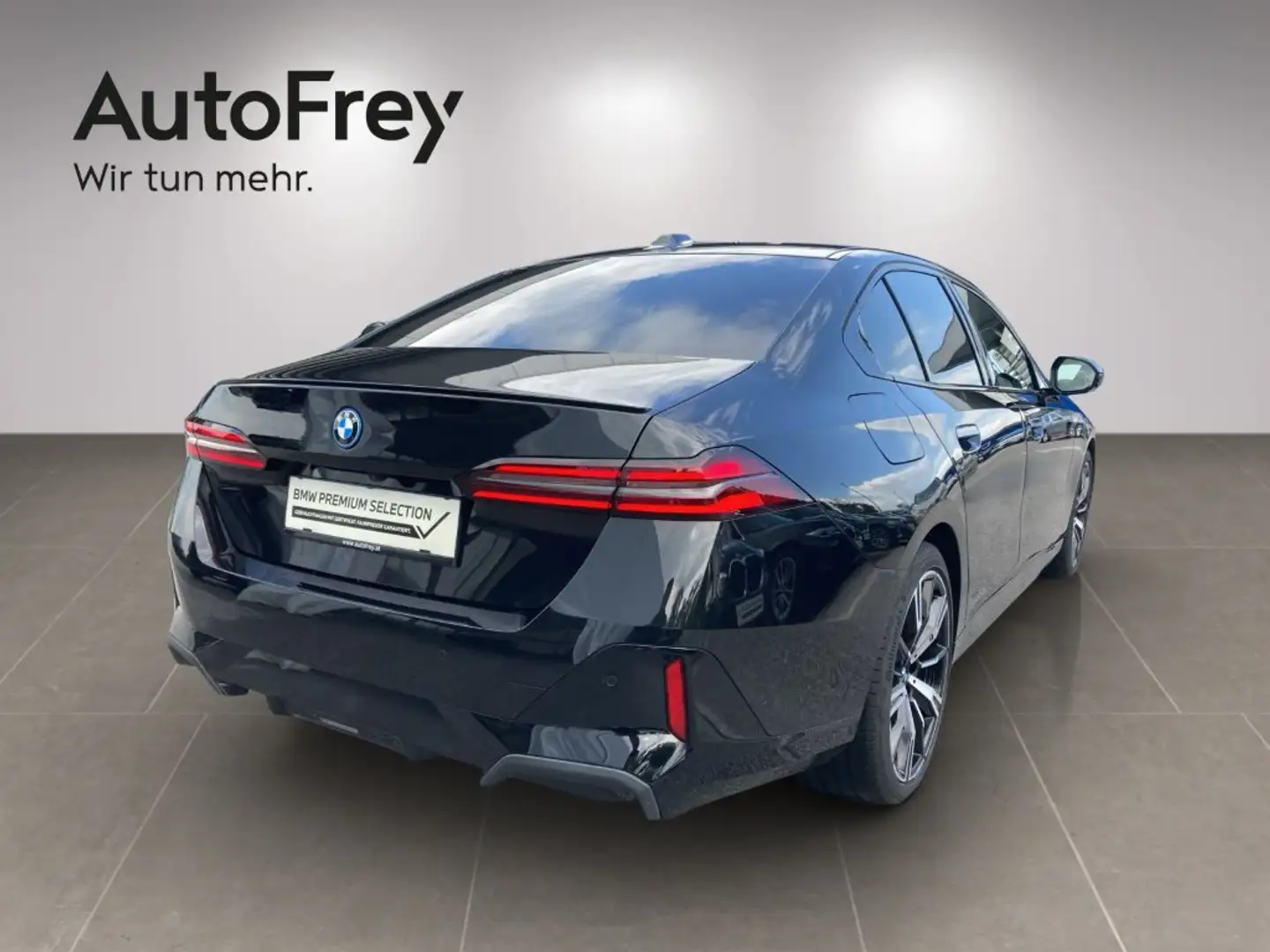 BMW 550 550e xDrive Schwarz - 2