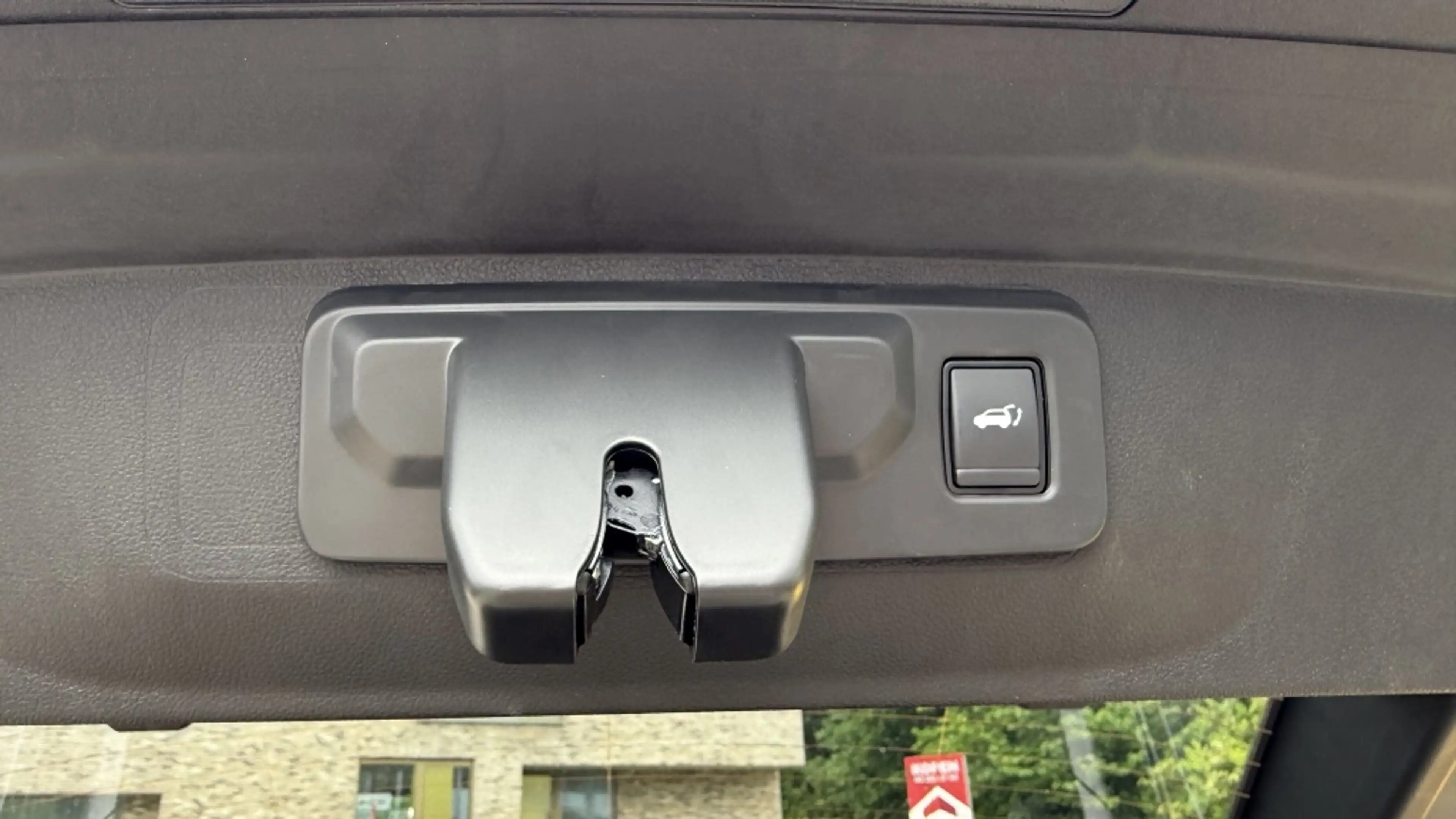 Renault Rafale 300 E-Tech Plug-in Hybrid 4x4 Atelier Alpine — photo 7