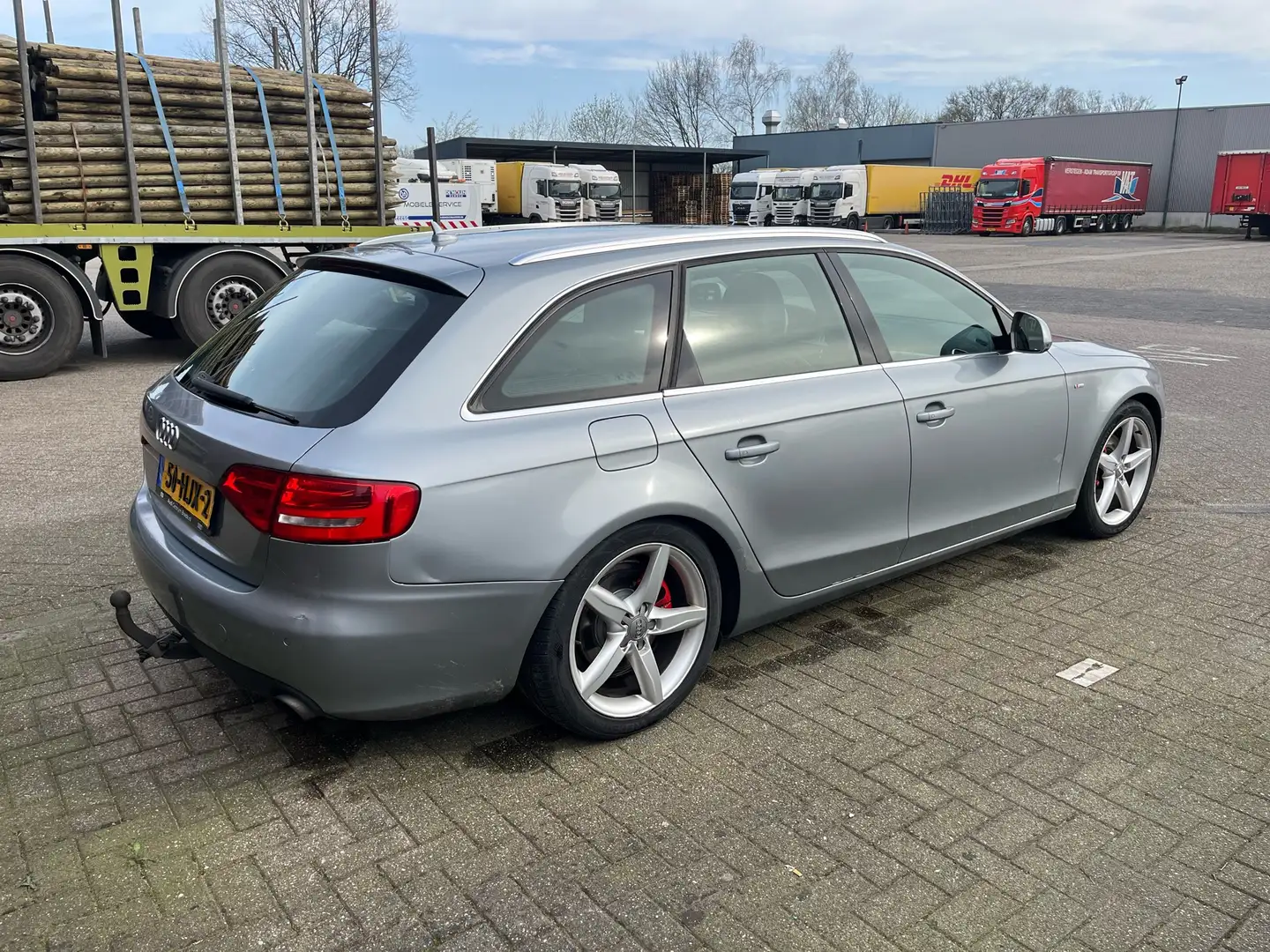 Audi A4 2.0 TFSI q. PL bns Grijs - 2