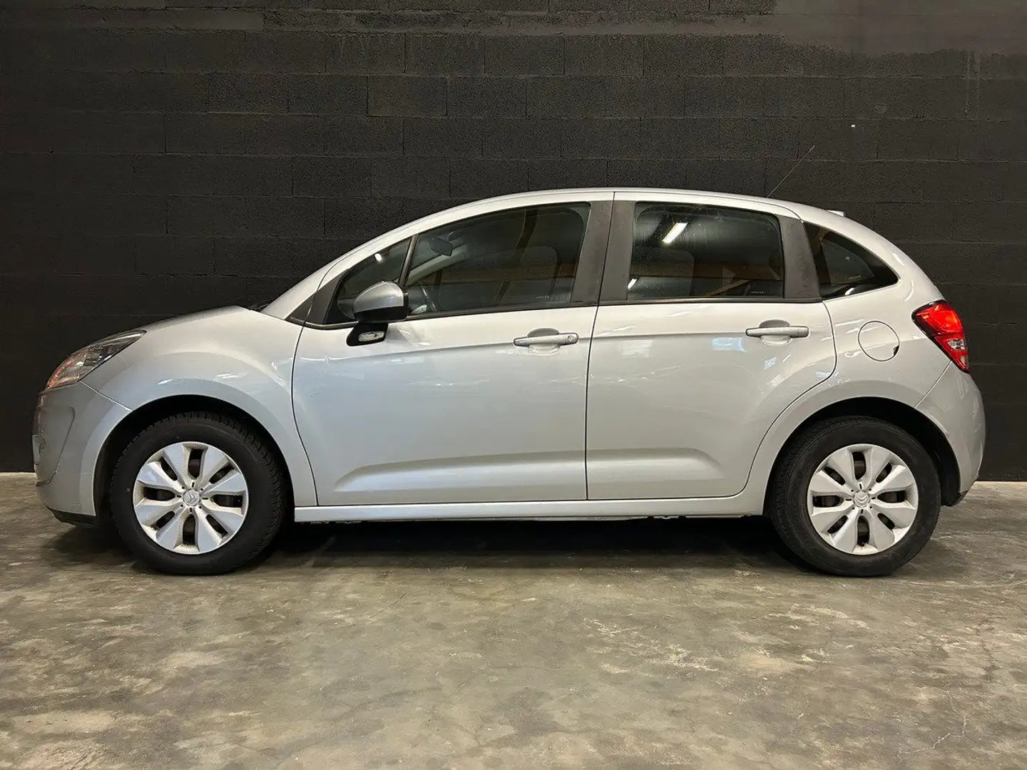 Citroen C3 1.4 hdi 68 ch BVM Clim 12/2010 Grey - 2