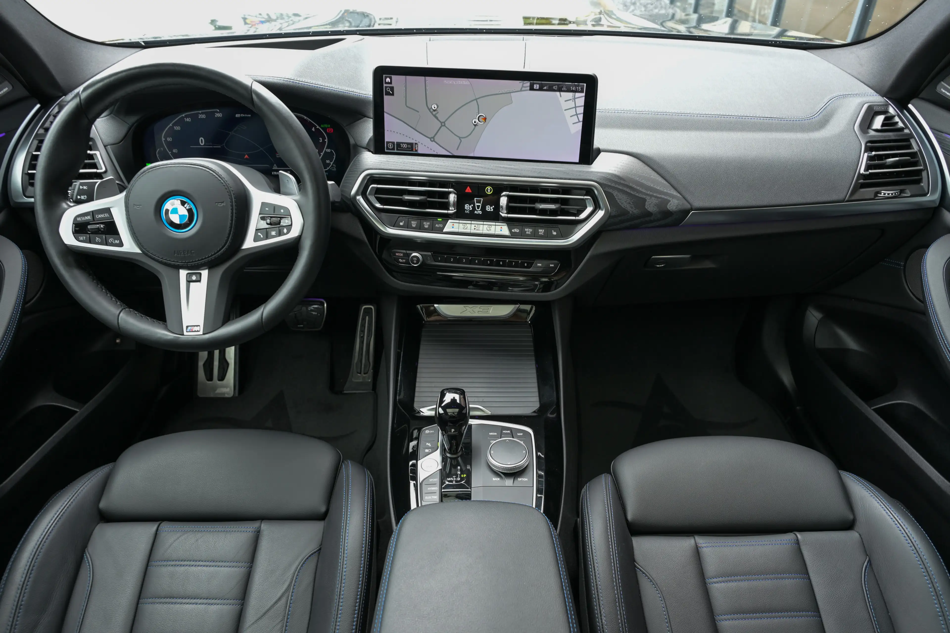 BMW X3 xDrive 30e M Sport Vollleder* Pano* AHK* 20 — photo 10