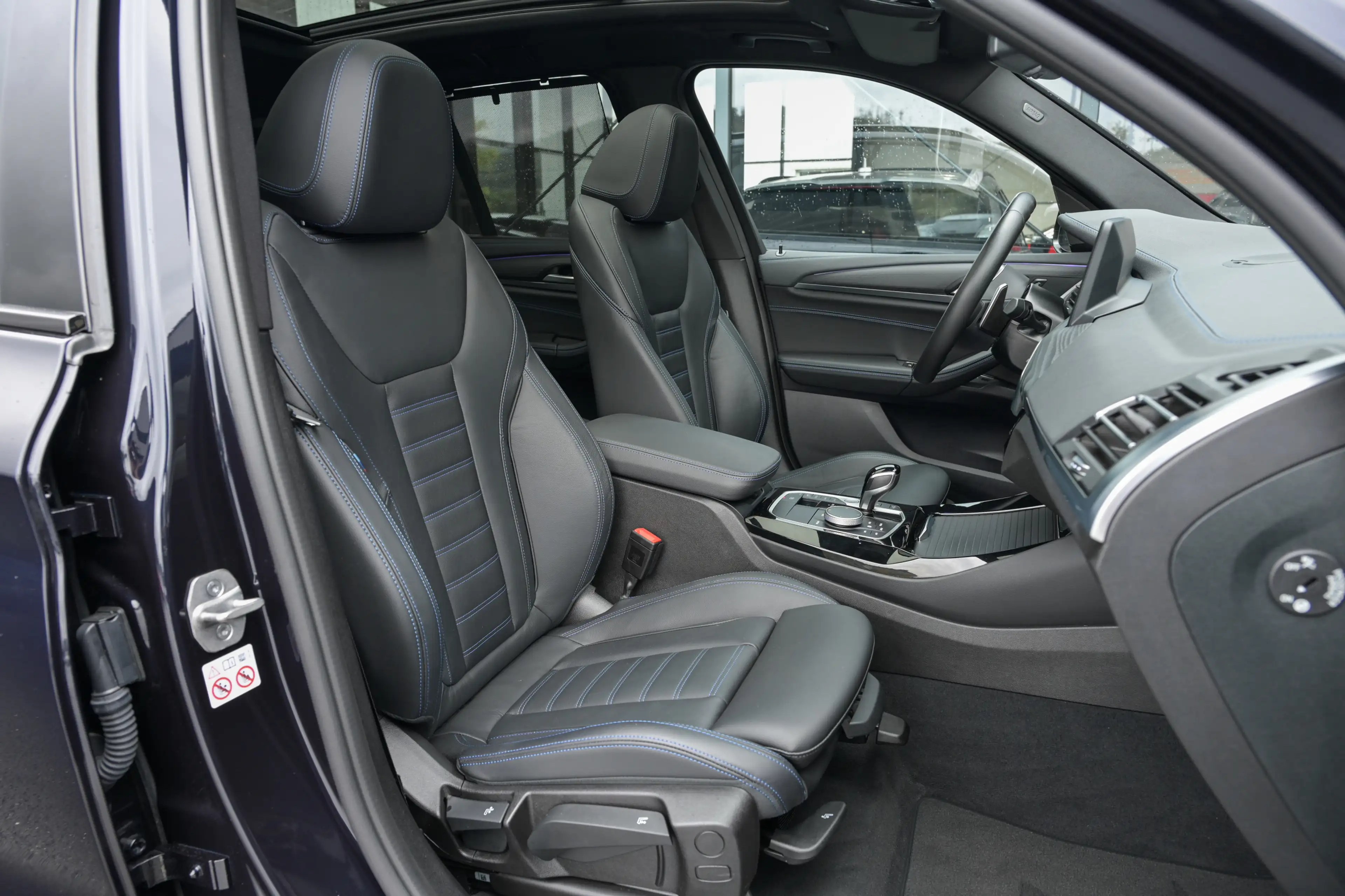 BMW X3 xDrive 30e M Sport Vollleder* Pano* AHK* 20 — photo 13