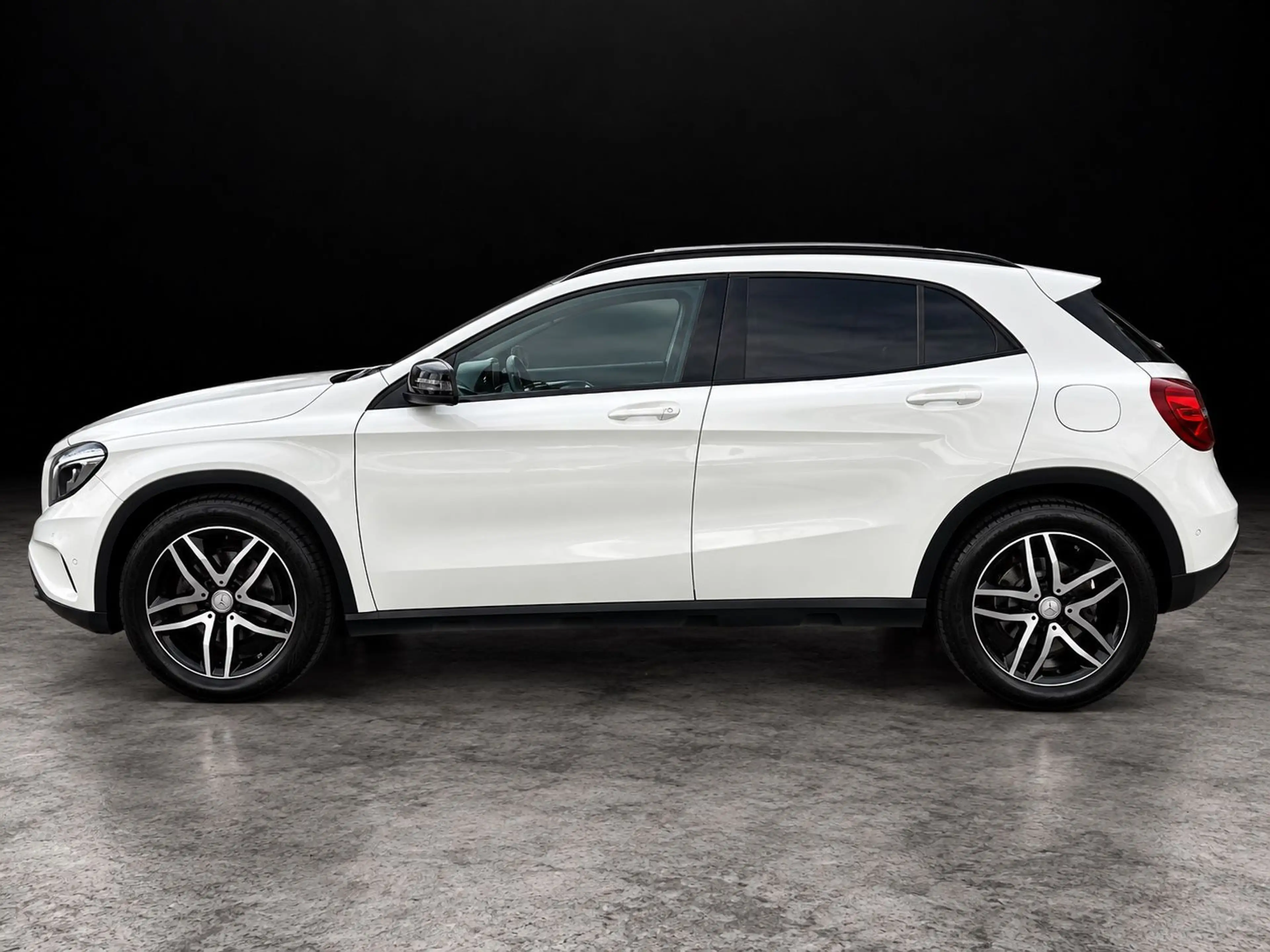 Mercedes-Benz GLA 220 GLA220d Aut. Night*Totw*Pano*AHK*4Matic*Garantie — photo 7