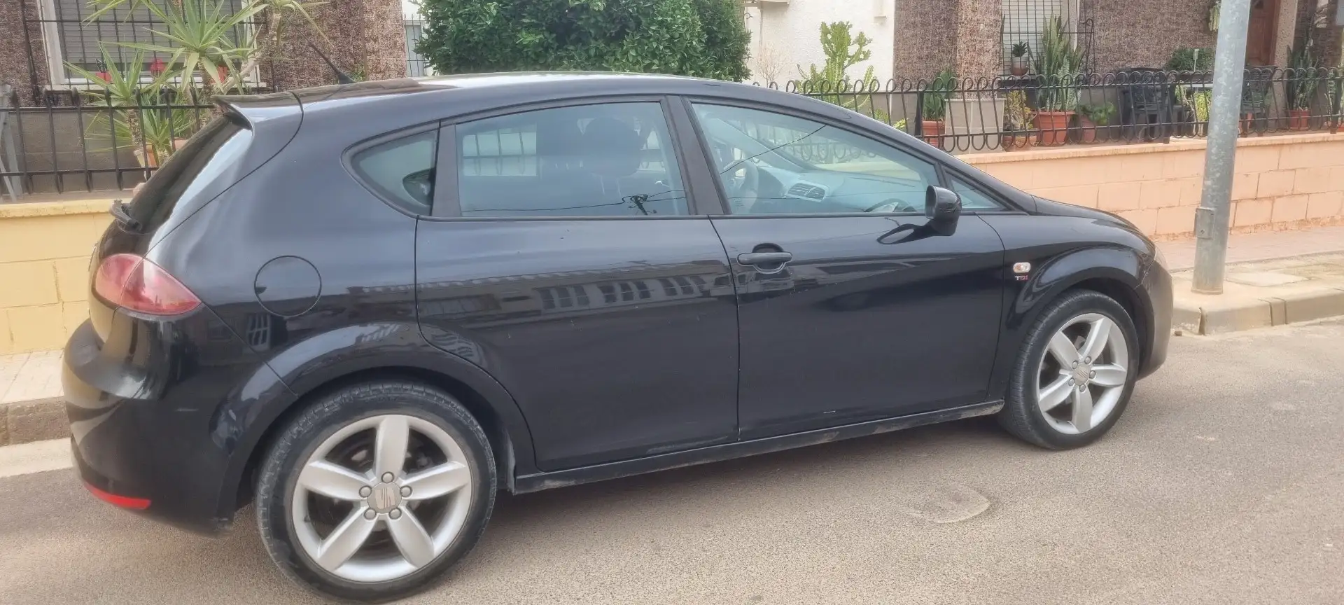 SEAT Leon León 2.0TDI Sport-up - 1