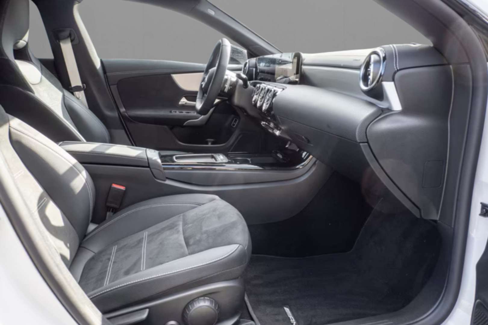 Mercedes CLA 250 AMG LINE -  - Joinsteer - #3