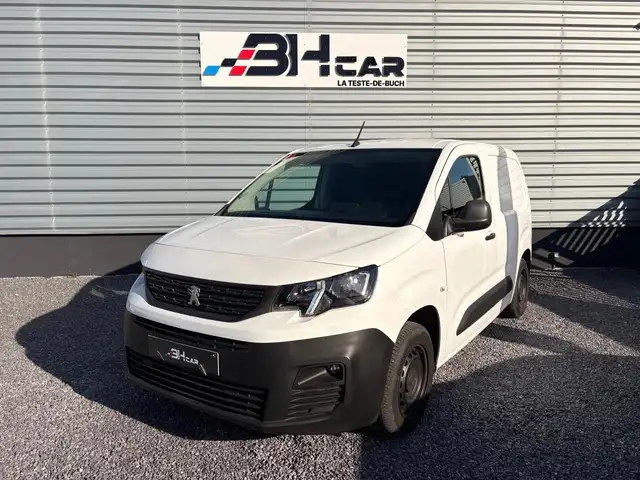 Peugeot Partner FOURGON 1.5 BLUEHDI 100 / CARPLAY / ATTELAGE / TIRROIR DE RANGEMENT INTÉGRÉ