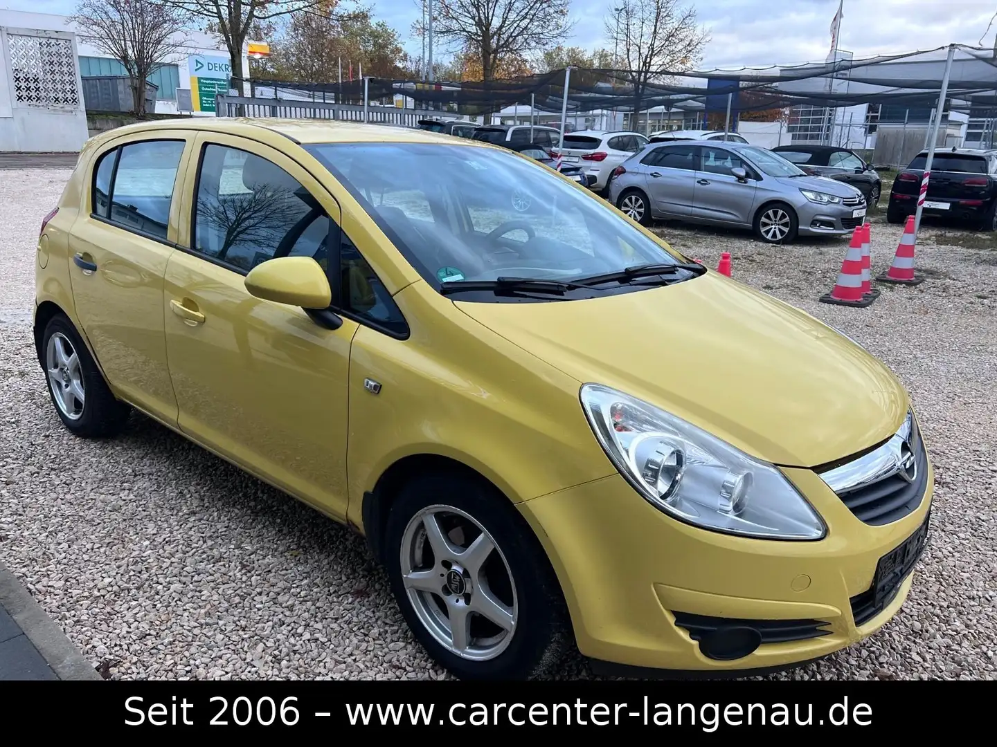 Opel Corsa 1.0 D Edition + TÜV 05.2026 Gelb - 1