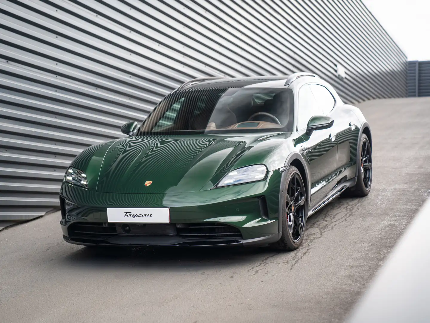Porsche Taycan 4S Cross Turismo 105 kWh Vert - 2