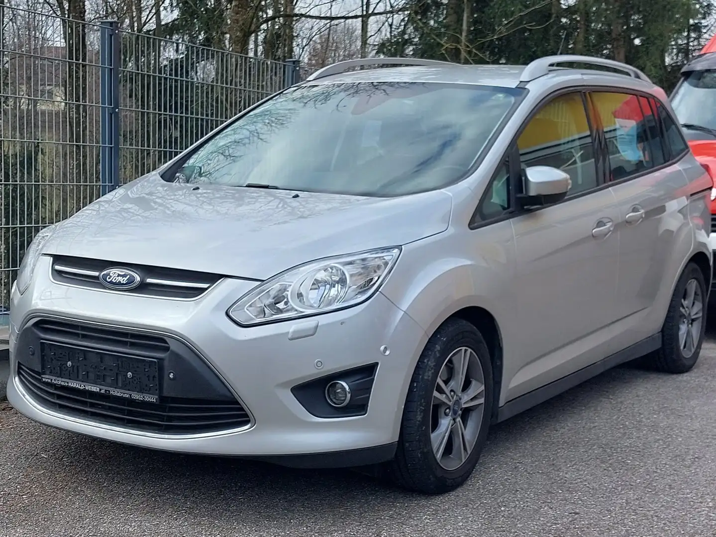 Ford Grand C-Max Easy 1,6 TDCi DPF Silber - 1