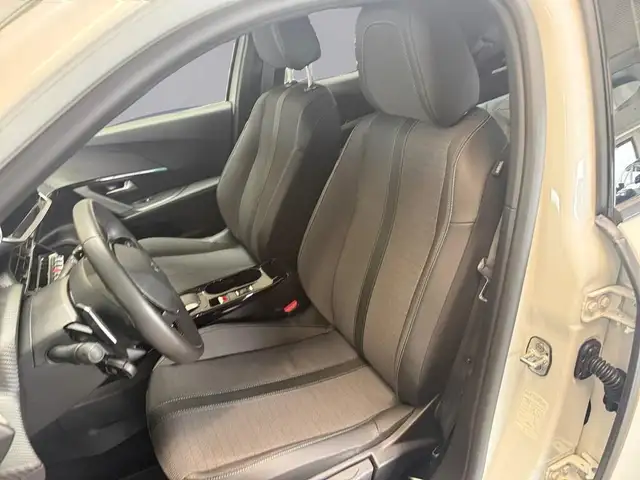 Peugeot 2008 view 10