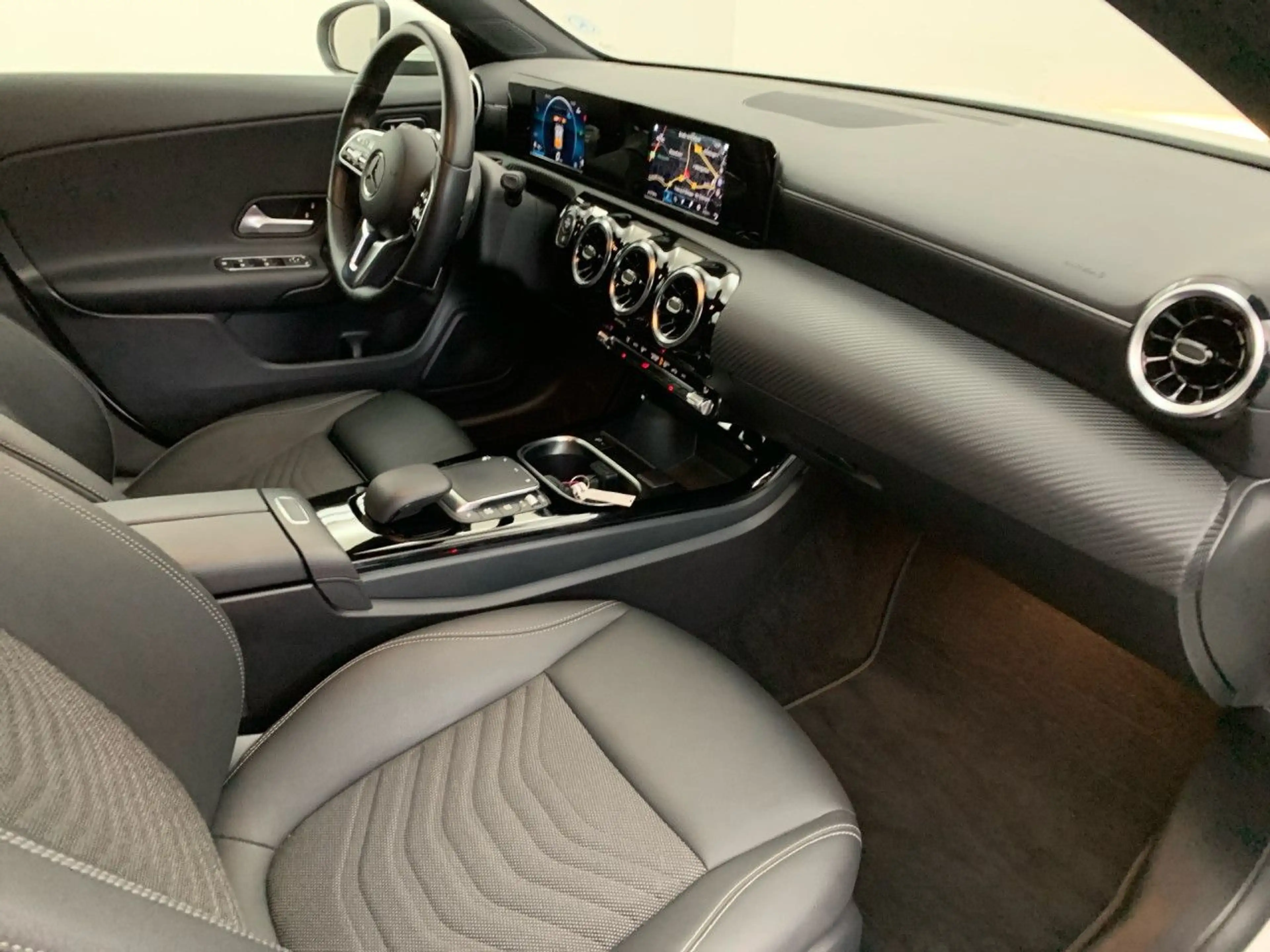 Mercedes-Benz CLA 220 d SB AHK Kamera Spurhalt-Ass Klimaautom — photo 14