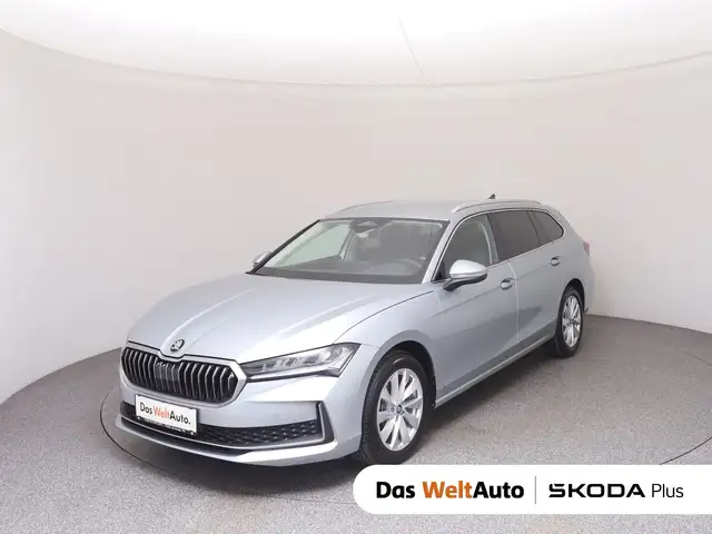 Skoda Superb main image