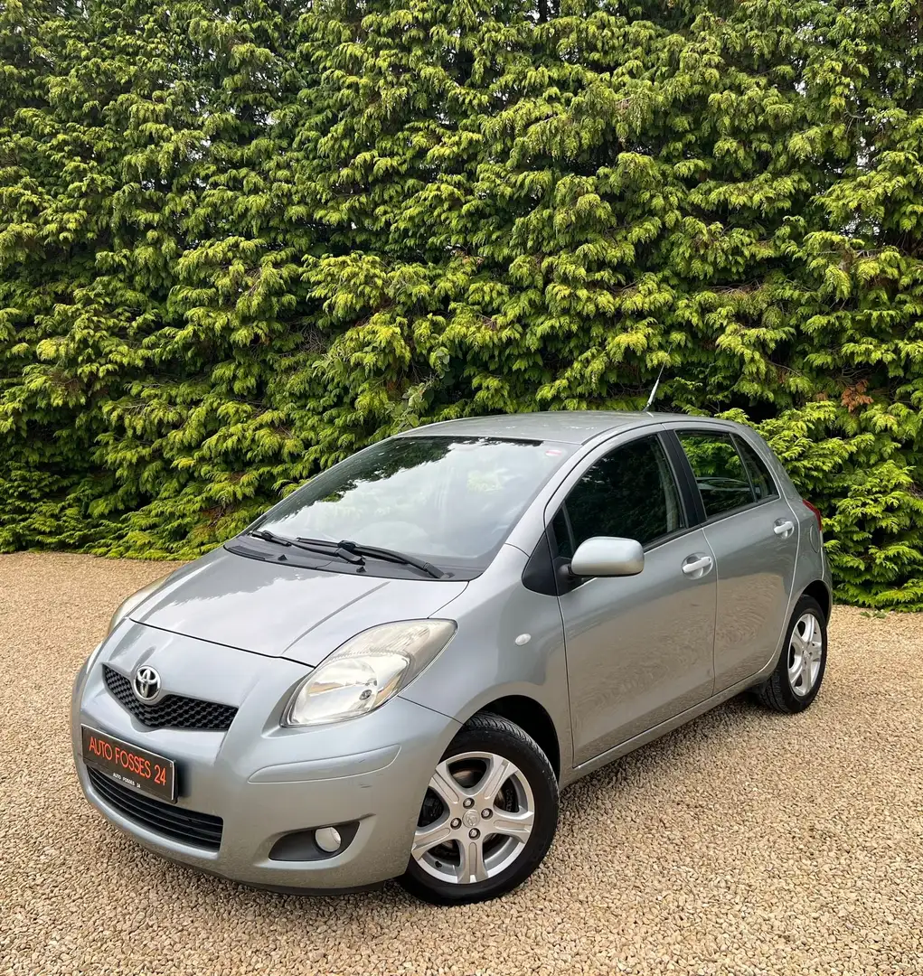 Toyota Yaris 1.3i VVT-i 16v London BOITE AUTOMATIQUE 76.000 KM Gris - 1