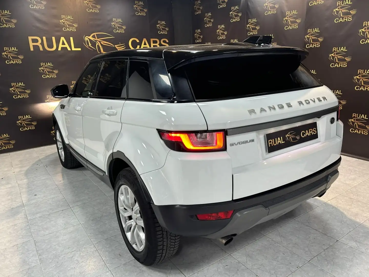 Land Rover Range Rover Evoque 2.0eD4 Pure 2WD 150 Blanco - 2