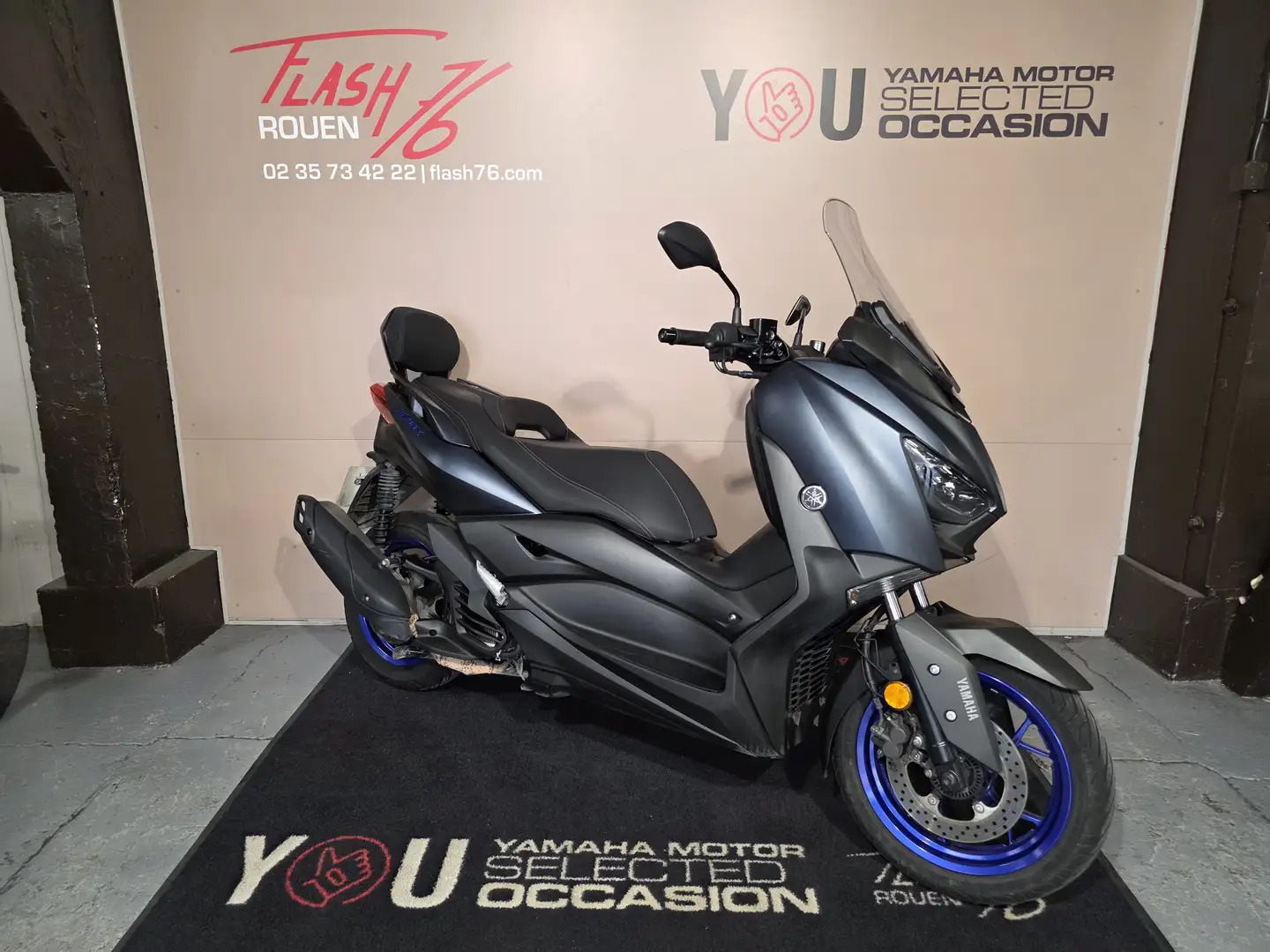 Yamaha X-Max 125 Bleu - 1