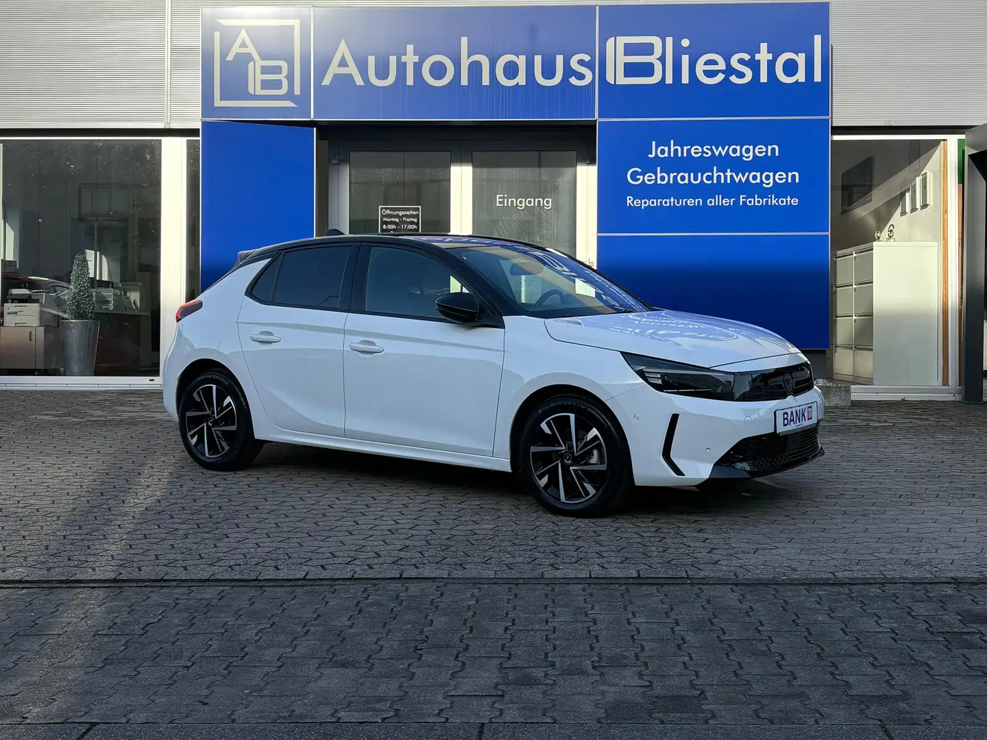 Opel Corsa GS Weiß - 1