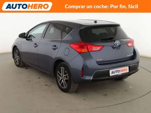 Toyota Auris view 4