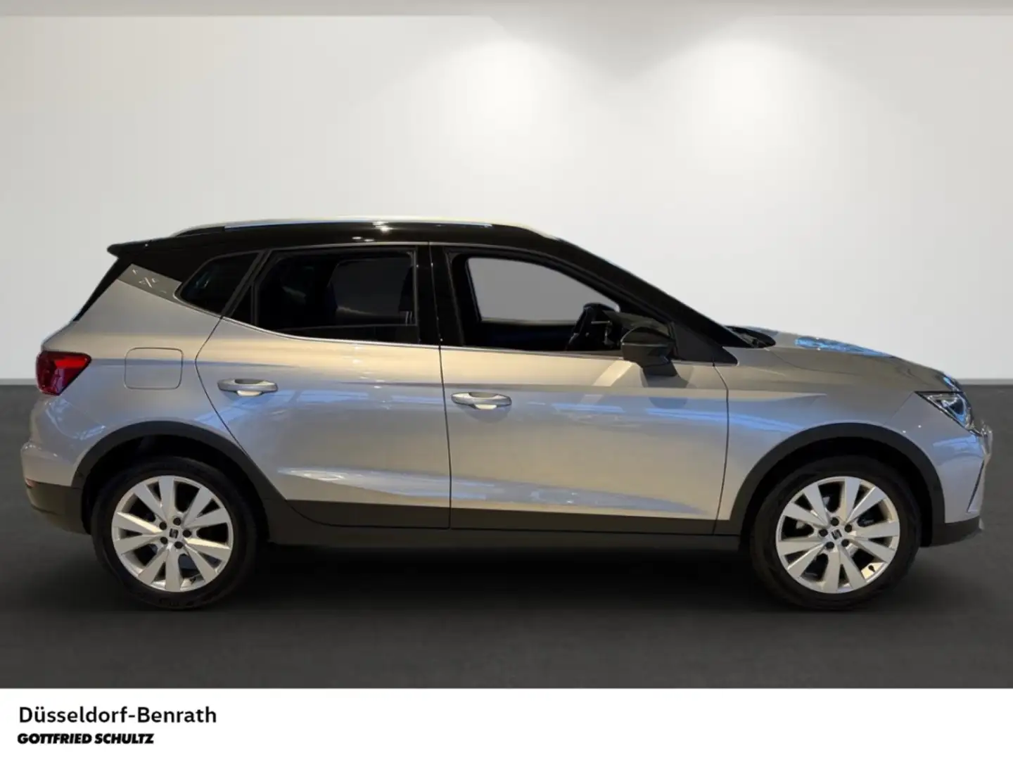 SEAT Arona Xperience 1.0 TSI Kessy LED Navi Rückfahrkamera Silber - 2