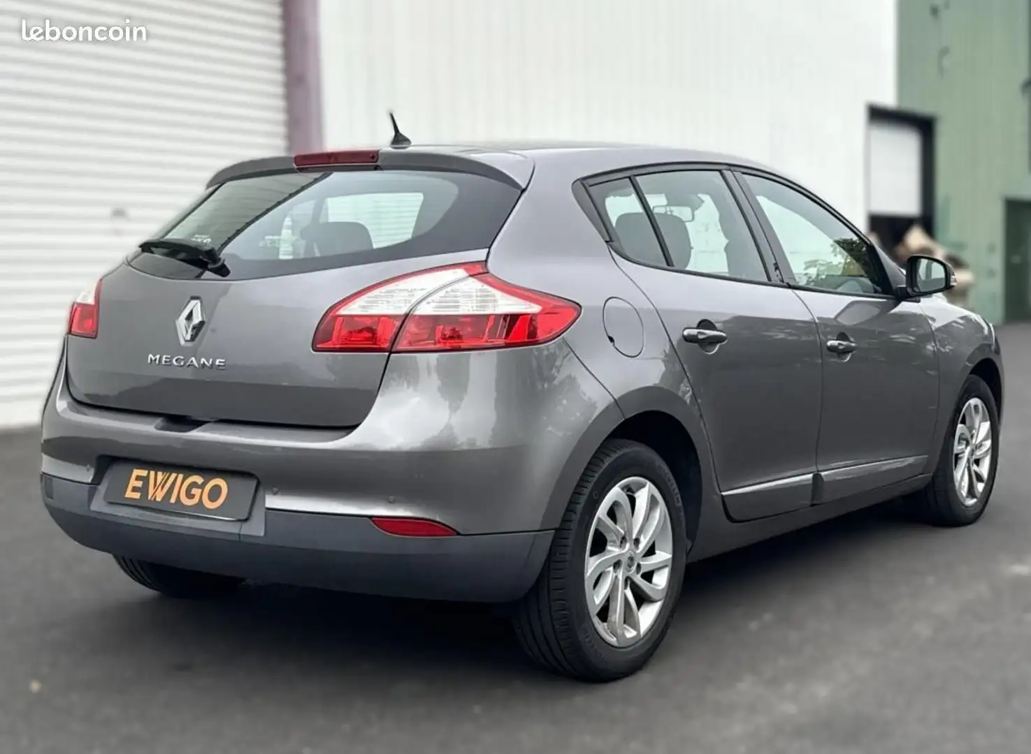 Renault Megane Mégane 1.2 TCE 115 ENERGY AUTHENTIQUE RADAR AV-AR Gris - 2