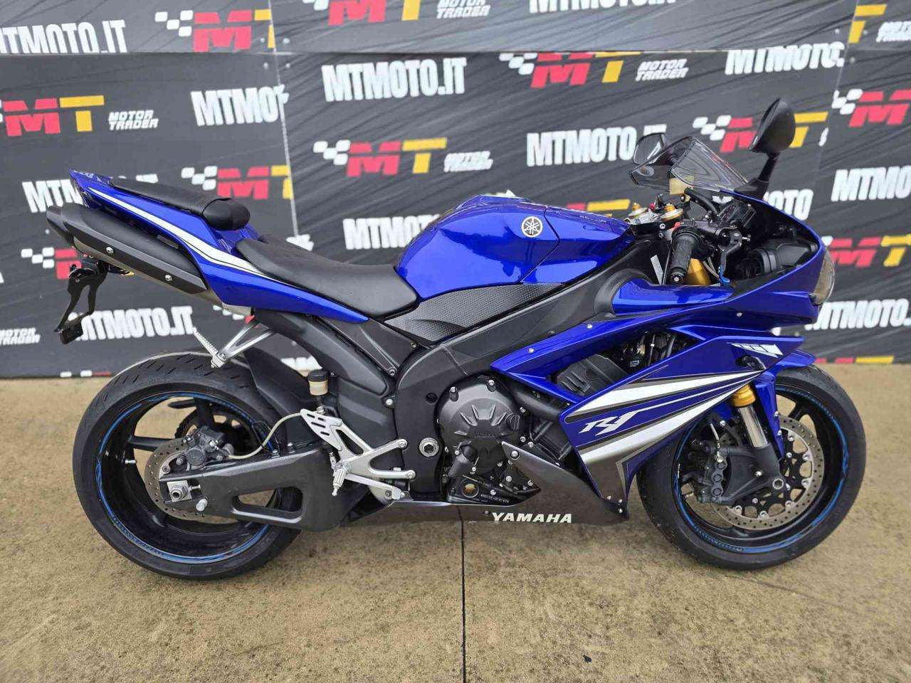Yamaha YZF-R1 Video 360