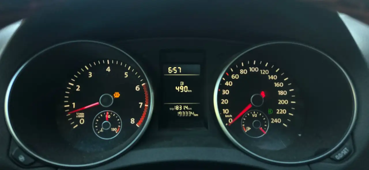 Volkswagen Golf снимка Volkswagen Golf