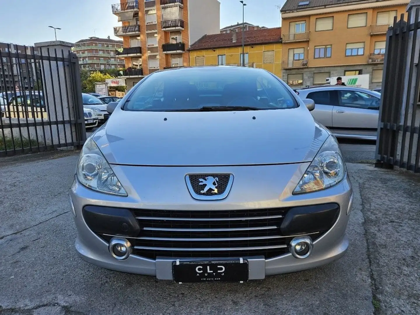 Peugeot 307 1.6 16V CC Grau - 2