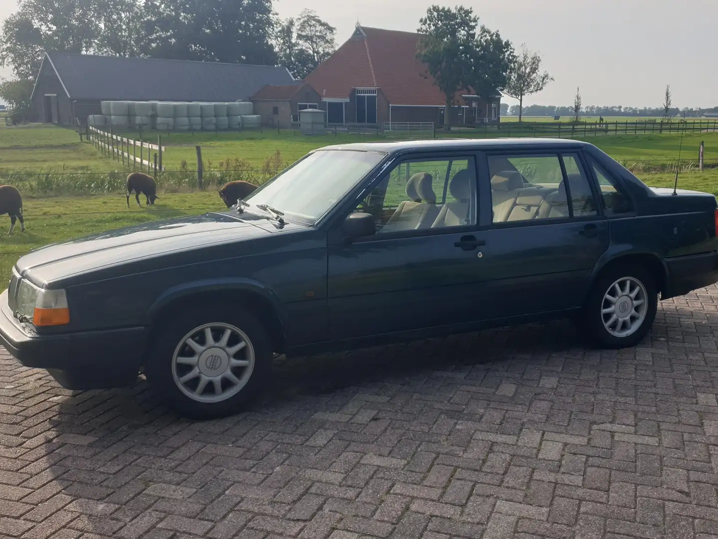 Volvo 940 944 845 GL Groen - 2