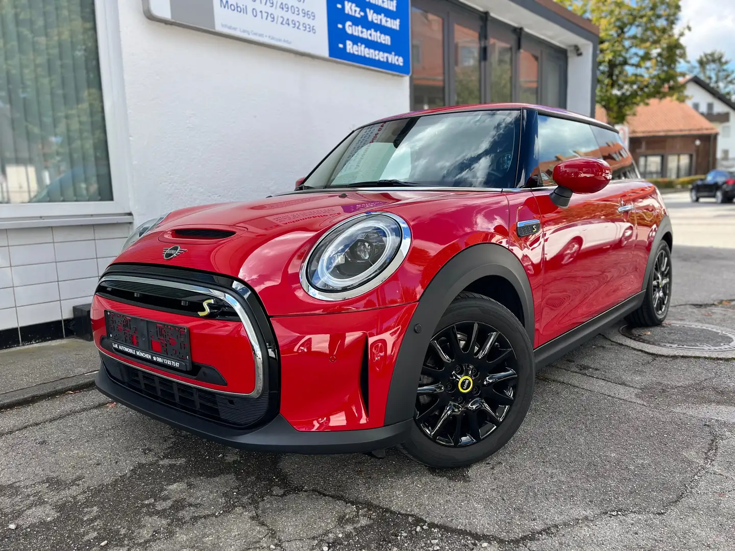 MINI Cooper SE Trim Adap.LED+Wärmepumpe+Head Up Rot - 1